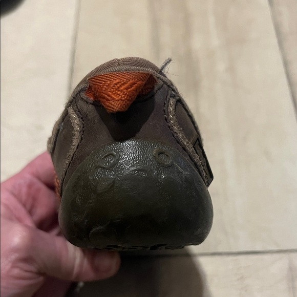 Nike Sandals, LL Bean Sneakers, and Black & Green Sandals - kids 7/8 - Picture 5 of 11